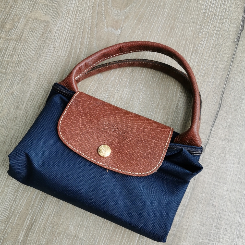 Longchamp Le Pliage M short handle tote